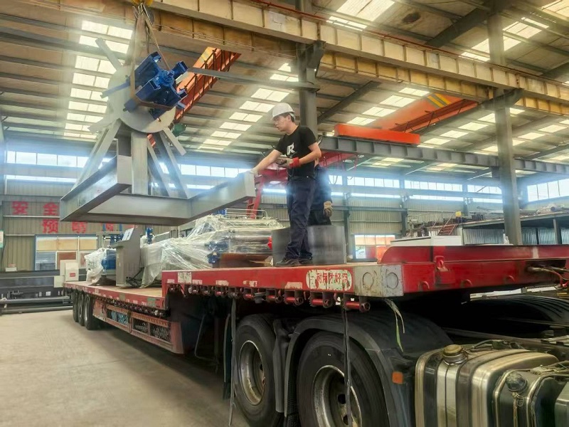 LiWeiyuan Steel Struction C/Z Purlin Coll-in-One يصل