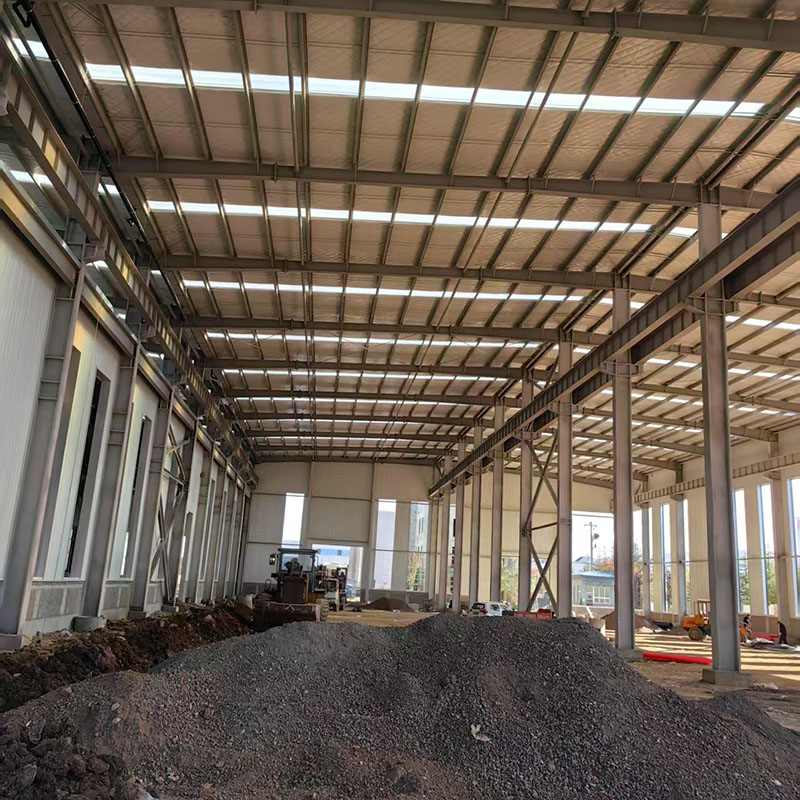 ما هو مرآب الهيكل الصلب ولماذا هو أفضل من مرآب السيارات التقليدية