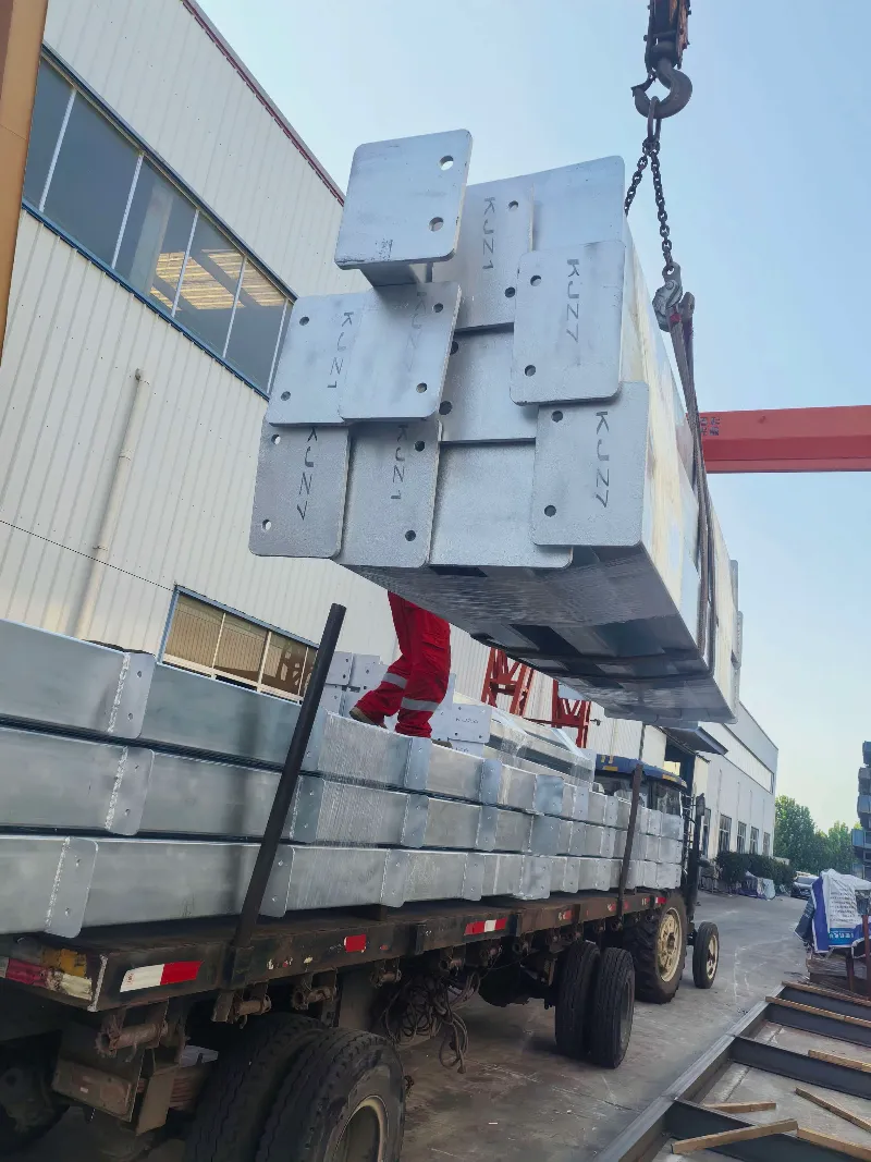 الإبحار إلى آفاق جديدة! تقوم شركة Qingdao Liweiyuan Steel Structure بشحن مكونات مشروع المستودع اللوجستي في أوروغواي بنجاح